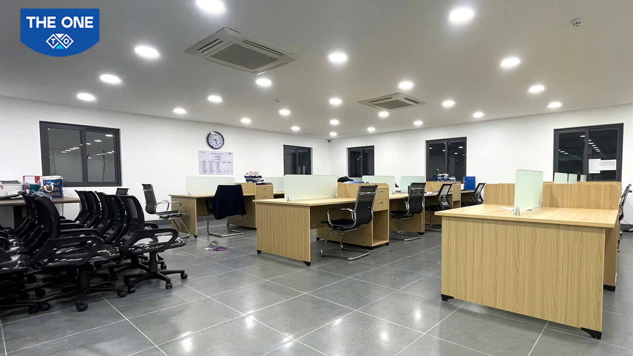 Văn phòng làm việc được setup bởi các sản phẩm của Nội Thất The One.
